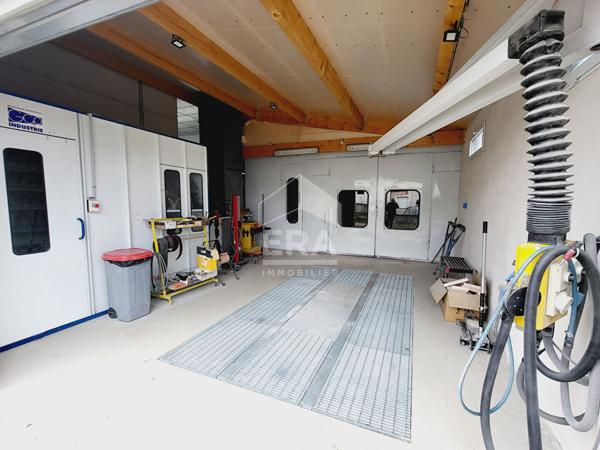 Entrepôt / local industriel + Appartement ZA, Chateau Arnoux 400 m2, parcelle de 1479m².