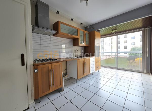 Vente
                Appartement96 m² - 5 Pièces -
                    SAINT GERMAIN EN LAYE (78100)