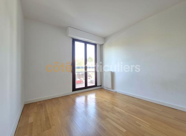 Vente
                Appartement96 m² - 5 Pièces -
                    SAINT GERMAIN EN LAYE (78100)