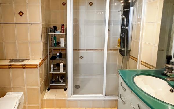 Appartement à vendre    3 pièces • 86,62 m2 Bagnolet