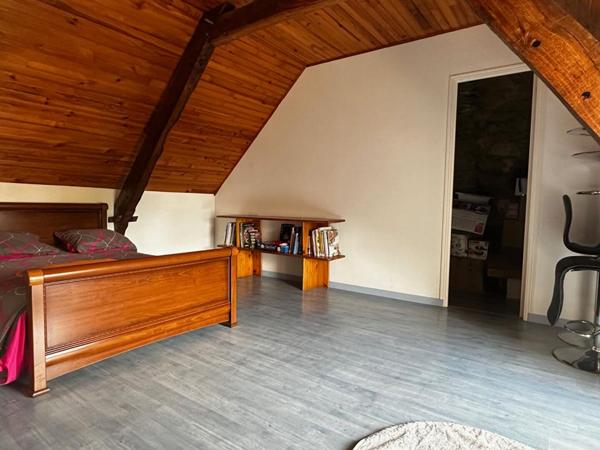 Longère de 110 m² avec dépendances et jardin