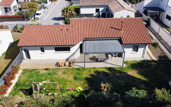 Maison à vendre    5 pièces • 130 m2 Montéléger