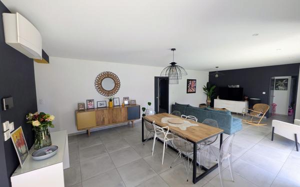 Maison à vendre    5 pièces • 130 m2 Montéléger