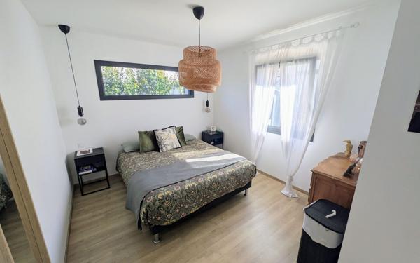 Maison à vendre    5 pièces • 130 m2 Montéléger