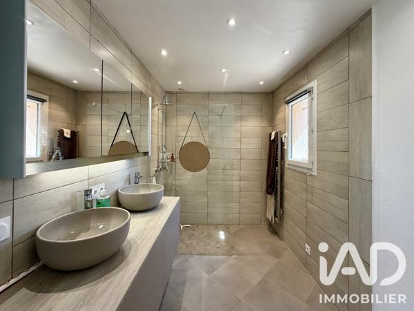 Maison à vendre 4 pièces 140 m² Fréjus