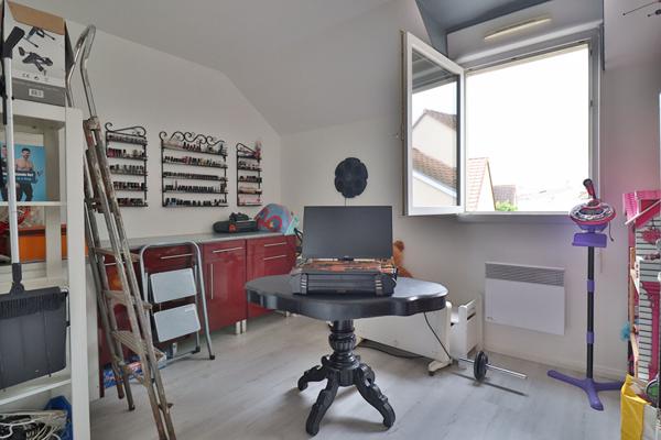 À vendre ? Charmante maison mitoyenne T4 en copropriété horizontale avec jardin privatif