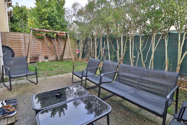 À vendre ? Charmante maison mitoyenne T4 en copropriété horizontale avec jardin privatif