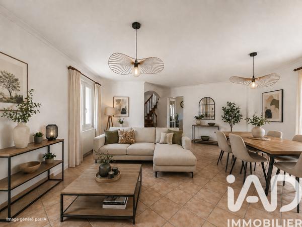 Maison à vendre 6 pièces 157,6 m² Nîmes