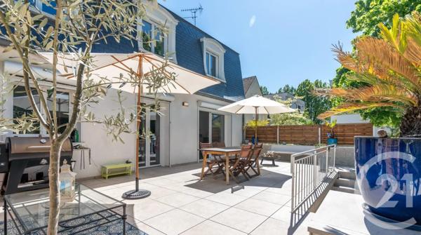 Maison à vendre  9 pièces - 220 m 2   JOINVILLE LE PONT  - 94