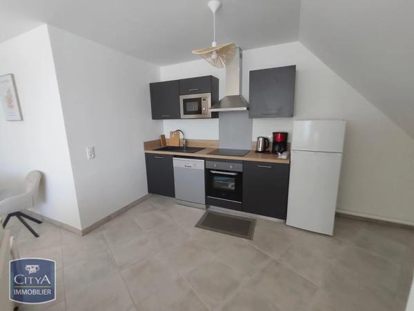 Appartement à louer 4 pièces 84.9m² Melun (77000)
