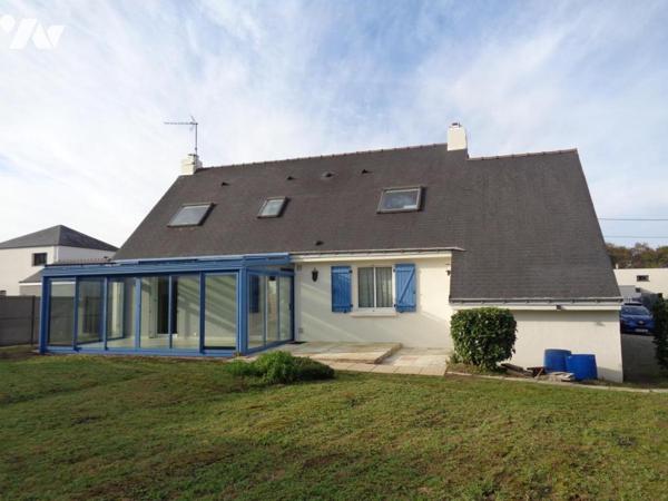 Traditionnelle lumineuse 142 m² hab, 4 chbres, au calme à 5 min des transports en commun.