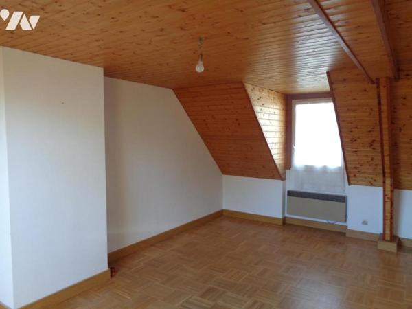 Traditionnelle lumineuse 142 m² hab, 4 chbres, au calme à 5 min des transports en commun.