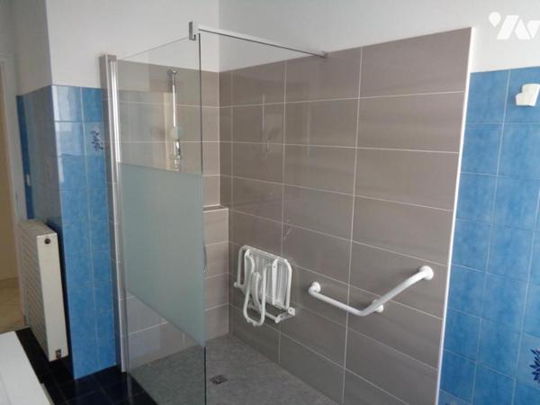 Traditionnelle lumineuse 142 m² hab, 4 chbres, au calme à 5 min des transports en commun.