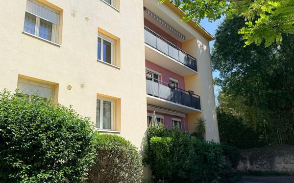 Appartement à louer    4 pièces • 81 m2 Montélimar