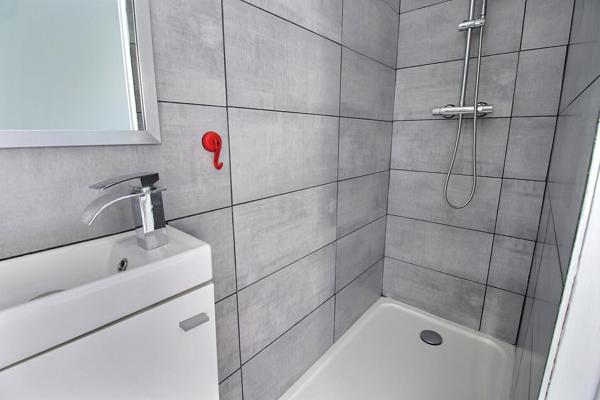 Maison de charme avec piscine – Saint-Jean-d’Angély centre