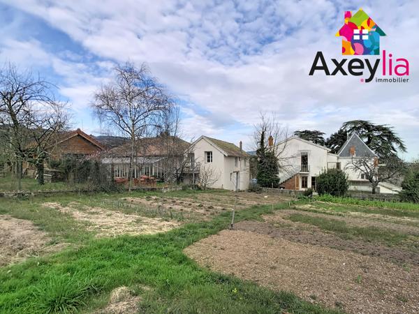 Saint-Alban-les-Eaux (42370) A VENDRE - ST ALBAN LES EAUX - ENSEMBLE IMMOBILIER AVEC MAISONS ET APPARTEMENTS SUR 6621M² DE TERRAIN