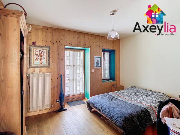 Saint-Alban-les-Eaux (42370) A VENDRE - ST ALBAN LES EAUX - ENSEMBLE IMMOBILIER AVEC MAISONS ET APPARTEMENTS SUR 6621M² DE TERRAIN