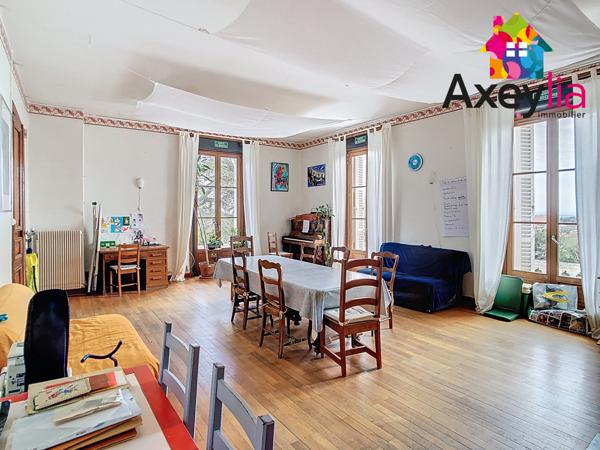 Saint-Alban-les-Eaux (42370) A VENDRE - ST ALBAN LES EAUX - ENSEMBLE IMMOBILIER AVEC MAISONS ET APPARTEMENTS SUR 6621M² DE TERRAIN