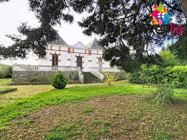 Saint-Alban-les-Eaux (42370) A VENDRE - ST ALBAN LES EAUX - ENSEMBLE IMMOBILIER AVEC MAISONS ET APPARTEMENTS SUR 6621M² DE TERRAIN