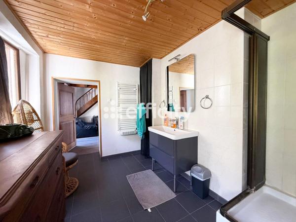 Appartement
         4 pièces
        - 148 m² Exclusivité 369 000 € *