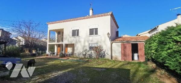 aison à Vendre sur la commune d'Arles à Raphèle les Arles (13280) dans les Bouches-du-Rhône (13...