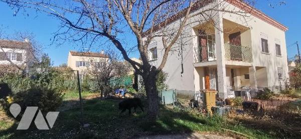 aison à Vendre sur la commune d'Arles à Raphèle les Arles (13280) dans les Bouches-du-Rhône (13...