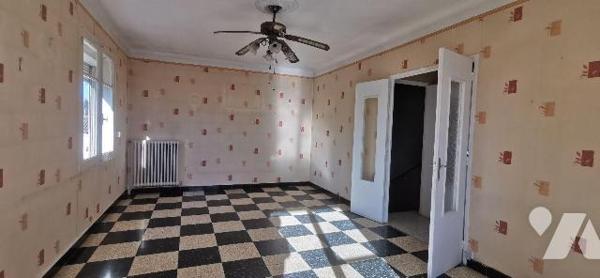 aison à Vendre sur la commune d'Arles à Raphèle les Arles (13280) dans les Bouches-du-Rhône (13...