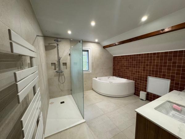 Maison Sillingy 6 pièce(s) 147 m2