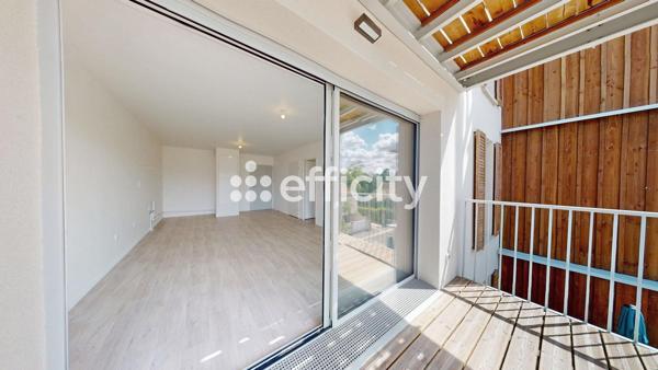 Appartement
         2 pièces
        - 50 m² Exclusivité 150 000 € *