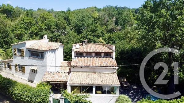 Maison à vendre  5 pièces - 128 m2 CHATEAUNEUF GRASSE - 06