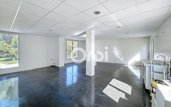 Maison à vendre    7 pièces •  Ludesse