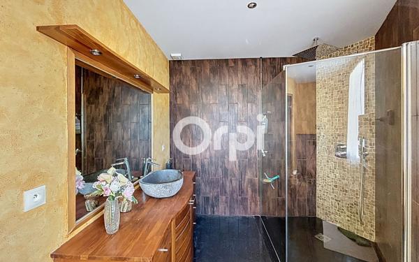 Maison à vendre    7 pièces •  Ludesse