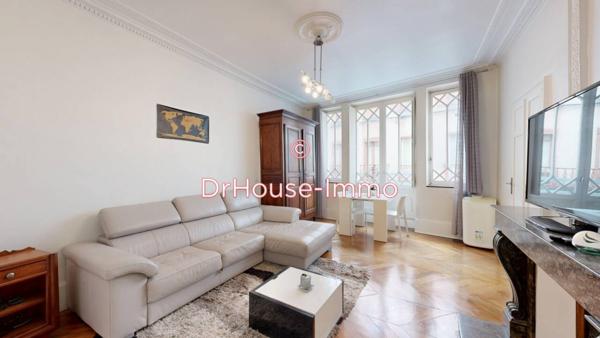 Immeuble à vendre 6 pièces de 493 m²