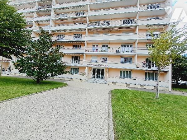 Montélimar,  quartier "LES ALEXIS", appartement de 88m² habitable, 2 chambres.