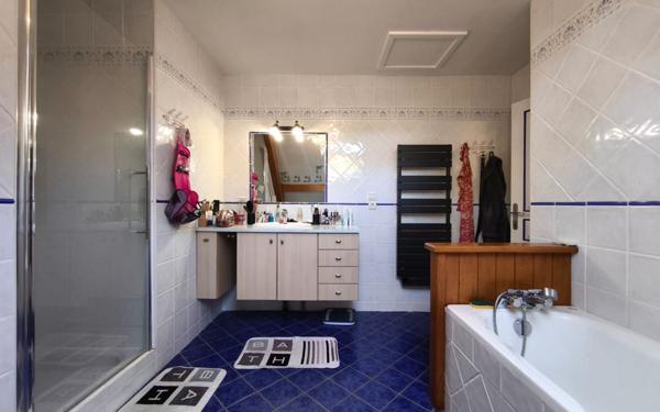 Maison à vendre    5 pièces • 129,37 m2 Albens