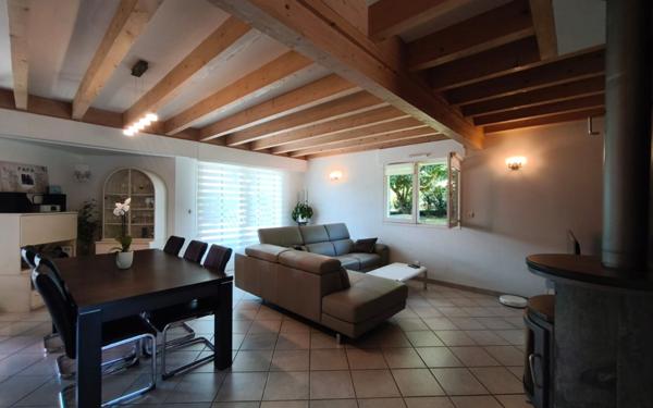 Maison à vendre    5 pièces • 129,37 m2 Albens