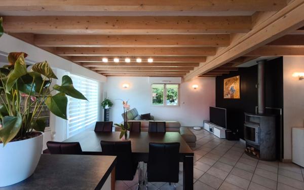 Maison à vendre    5 pièces • 129,37 m2 Albens