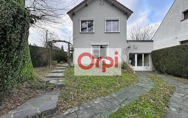 Maison à vendre    5 pièces •  Orsay