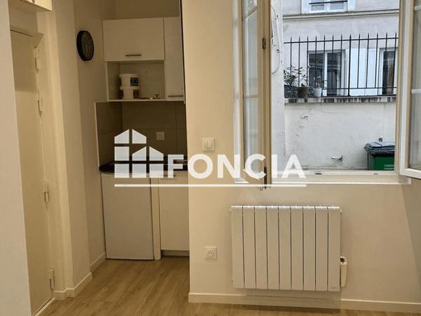 Location Studio 13.9 m² - 14 RUE DE LA CONDAMINE Paris 75017