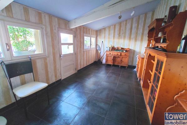 MAISON 270 M2 AVEC APPARTEMENT 91 M2 ET LOCAL PROFESSIONNEL 179 M2