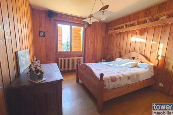 MAISON 270 M2 AVEC APPARTEMENT 91 M2 ET LOCAL PROFESSIONNEL 179 M2