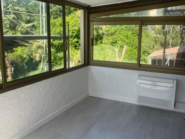 Location Appartement 2 pièces Gréasque (13850) - proche CENTRE VILLE