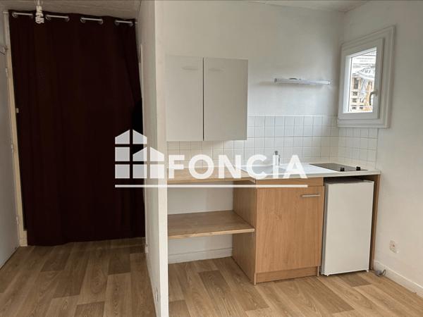 Location Studio 21.88 m² - 32 RUE DE BOURGOGNE Orleans 45000