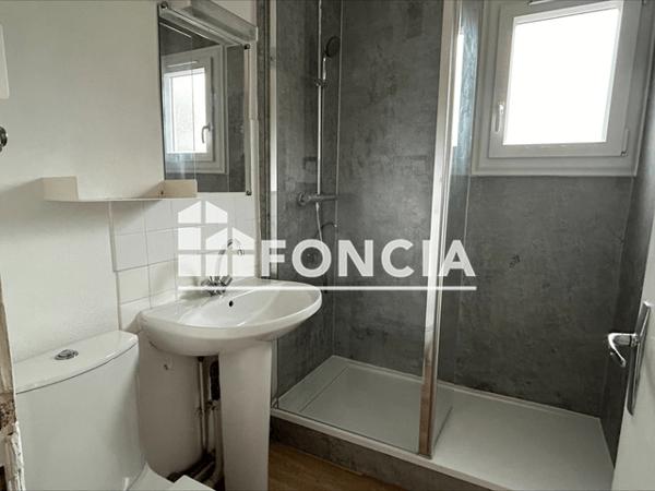 Location Studio 21.88 m² - 32 RUE DE BOURGOGNE Orleans 45000