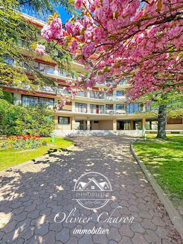 Vaucresson (92420) Appartement 4P 81m2 3ch terrasses cave parking ascenseur Vaucresson