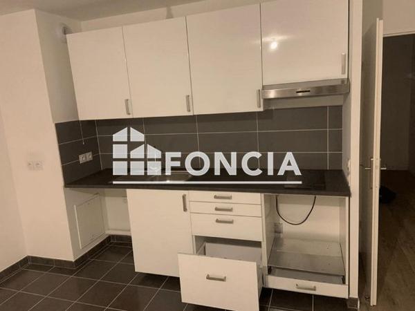 Location Appartement 2 pièces 47.7 m² - 22 RUE DU GENERAL LECLERC Villiers Sur Marne 94350