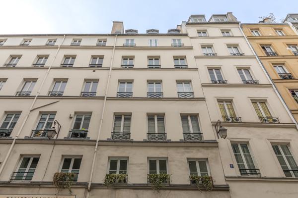 Paris 3e – Rambuteau / Sainte-Avoie – 59 m² à rénover avec ascenseur – Fort potentiel au cœur du Marais