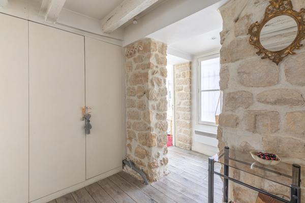 Paris 3e – Rambuteau / Sainte-Avoie – 59 m² à rénover avec ascenseur – Fort potentiel au cœur du Marais