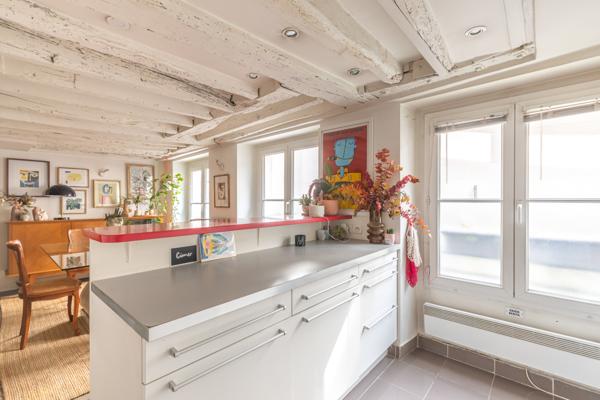 Paris 3e – Rambuteau / Sainte-Avoie – 59 m² à rénover avec ascenseur – Fort potentiel au cœur du Marais