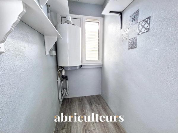 Appartement 5 pièces de 84 m² avec cave et place de parking Cognac